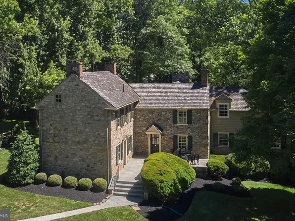 3257 Edison Furlong Rd, Furlong, PA 18925