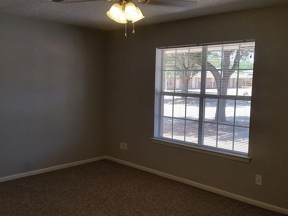 4th image of 1519 Trigg Ln APT 104