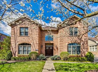 738 Wisner St, Park Ridge, IL 60068