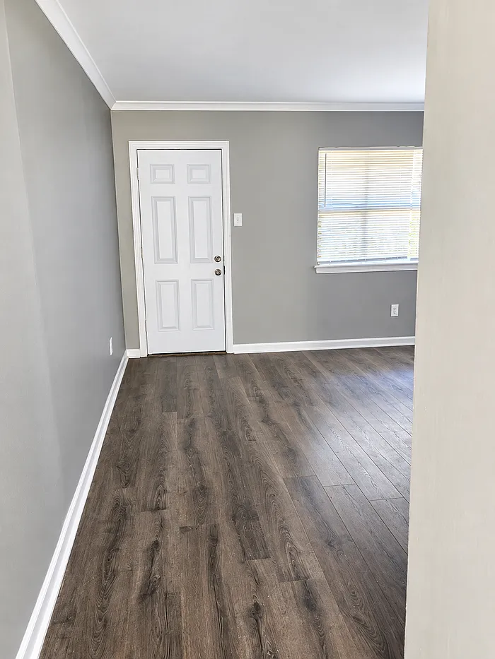 3 bed, 1.5 bath, 1204 sqft, $1,695 — Photo 2
