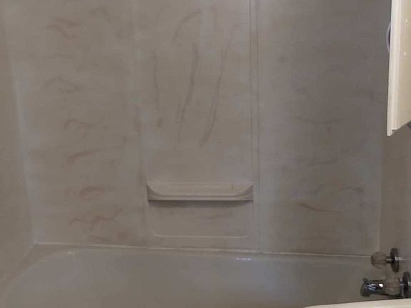 5th image of 406 W 1st Ave APT B