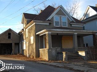 113 S Oak St, Iowa Falls, IA 50126