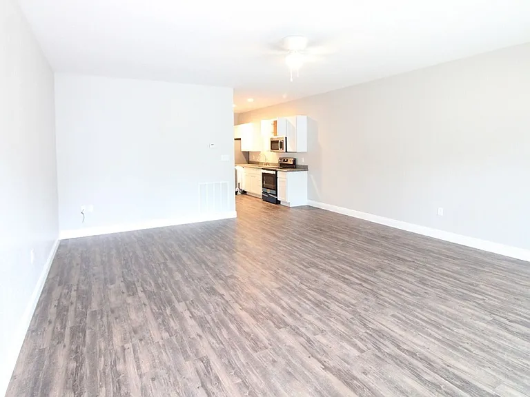 210 Lacey Eden Ln — Photo 11