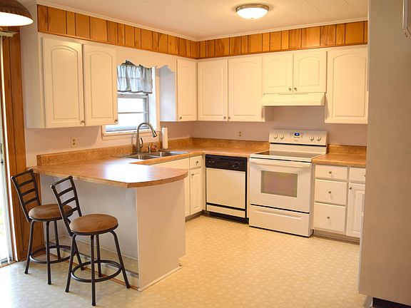 5th image of 1002 Scenic Hill Circle Dr
