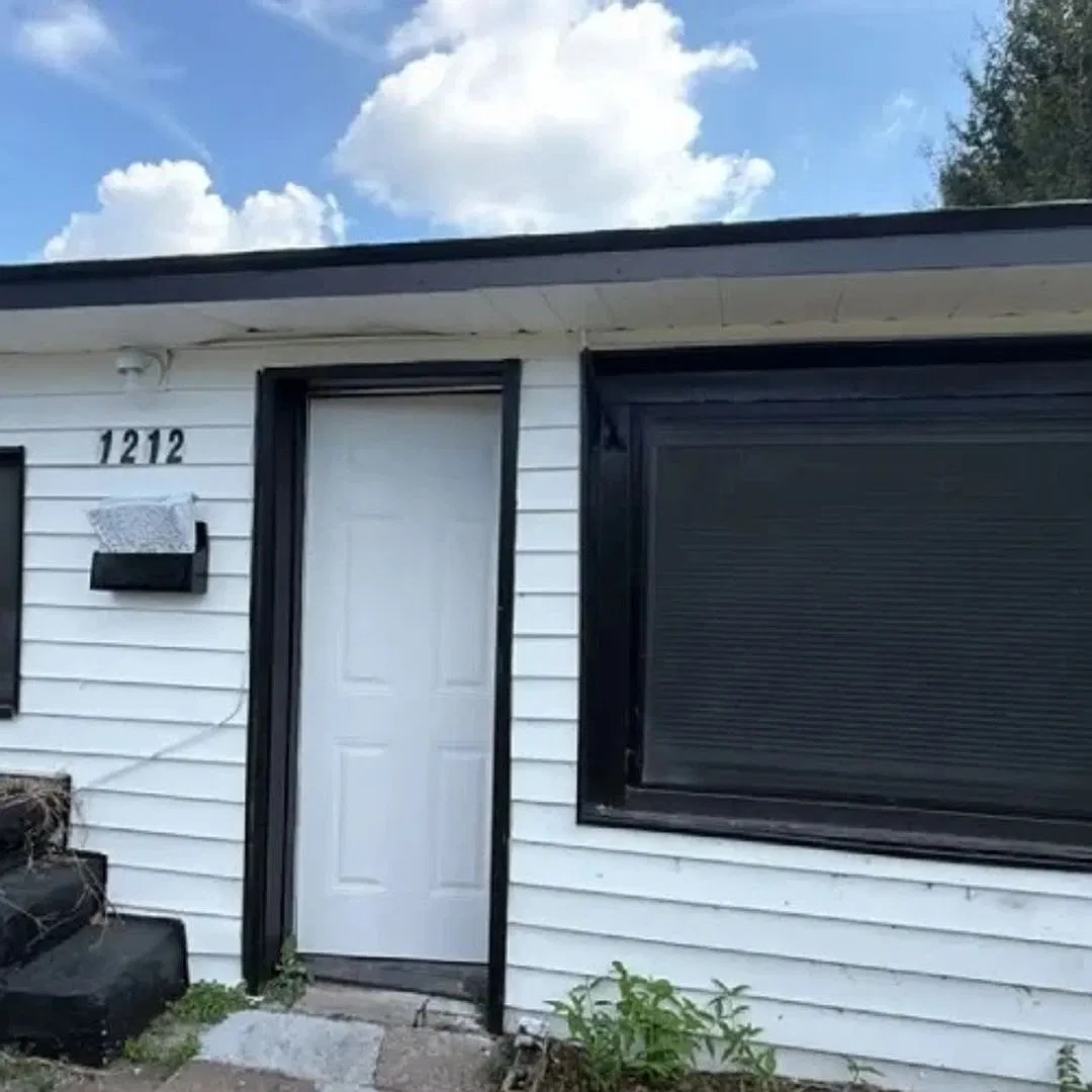 1212 Pine St | 2 Bedrooms in Baytown | Allegiant — Photo 1
