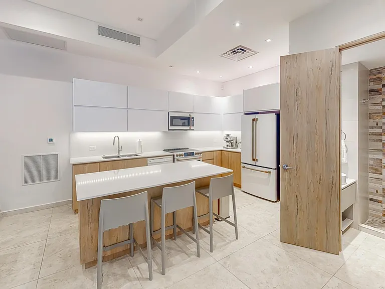 26 Fairways Village Dr #26 — Photo 12