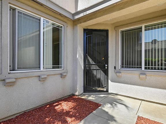 3rd image of 5650 Salmon Dr