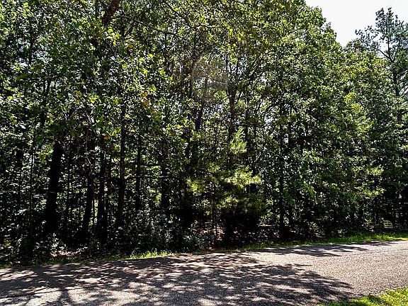 4th image of 204 Huckleberry Dr #204