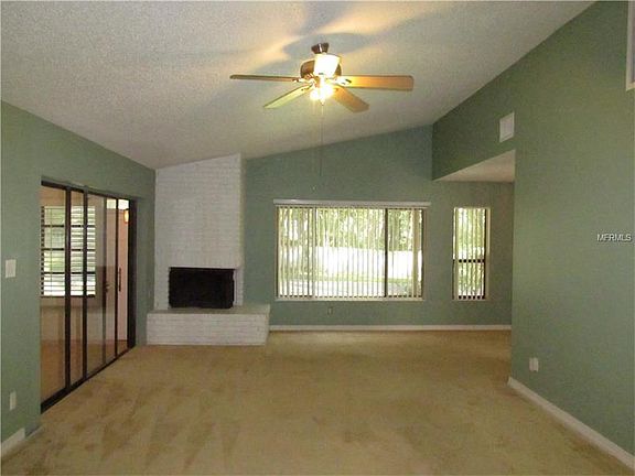 3rd image of 1082 Old South Ln