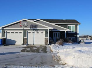 2128 Primrose Dr, Brookings, SD 57006