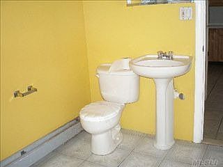 4th image of 8 East Ave