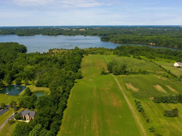 1476 Africa Rd, Galena, OH 43021