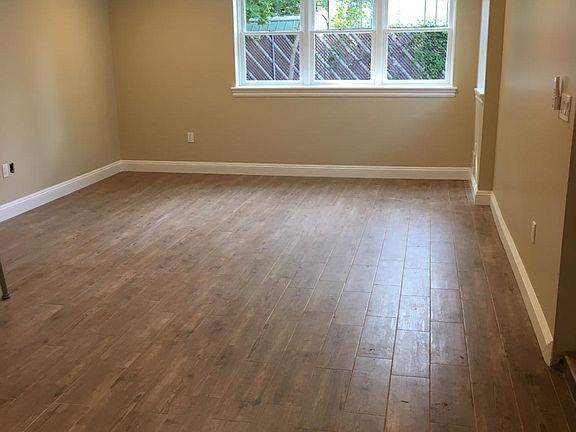 5th image of 579 Edgegrove Ave
