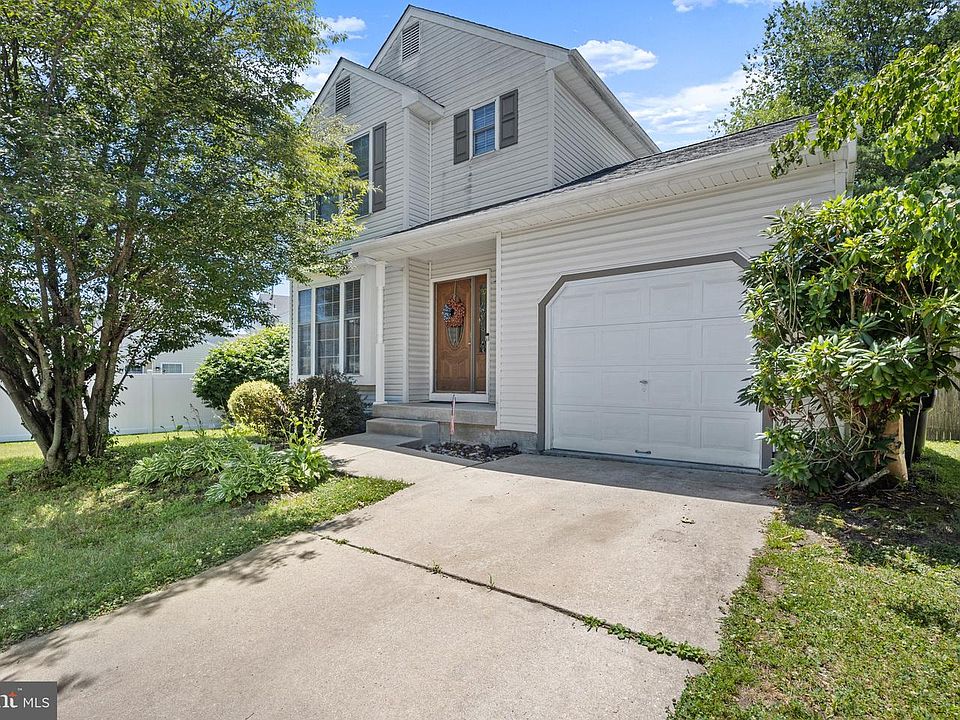 1st image of 64 Oakton Dr