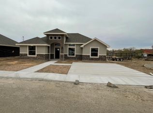 3041 Ariel Dr, Eagle Pass, TX 78852