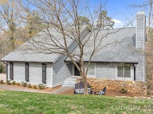 350 21st Avenue Dr NW, Hickory, NC 28601