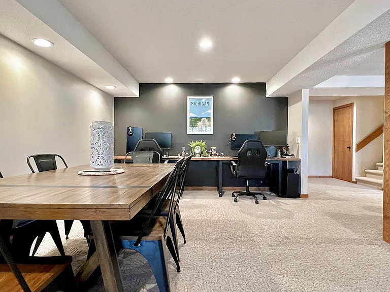 6245 Summit Ct — Photo 47