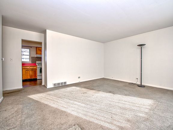3rd image of 1393 Dairy Ln