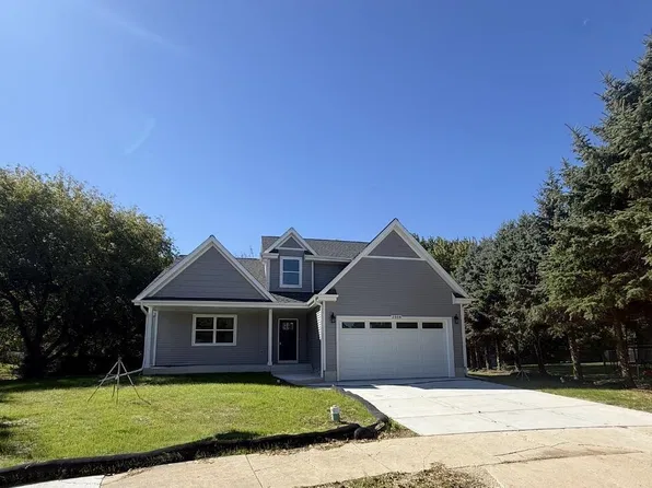 2308 Finch COURT, Waukesha, WI 53189