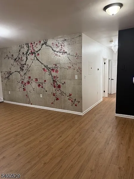 2 bed, 1.0 bath, $2,050 — Photo 2