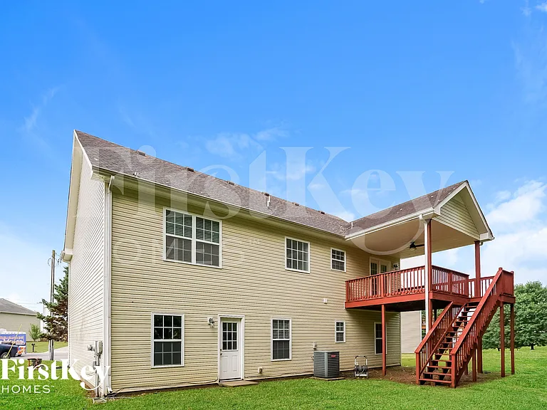 1305 Marcy Ct — Photo 15