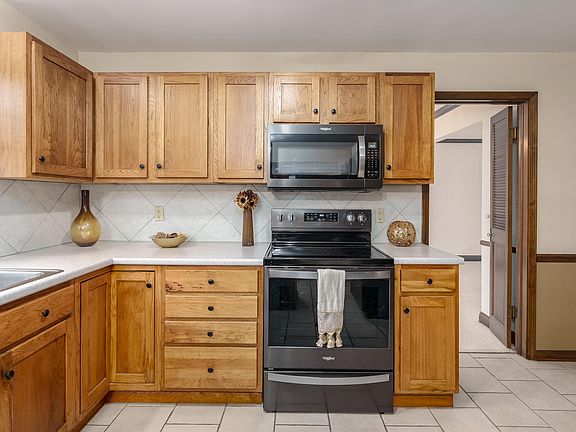 5th image of 5372 Orchard Hill Ave