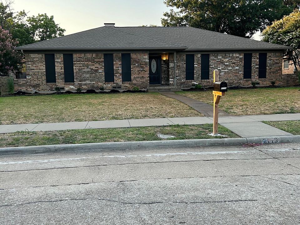 1st image of 2113 Columbia Dr