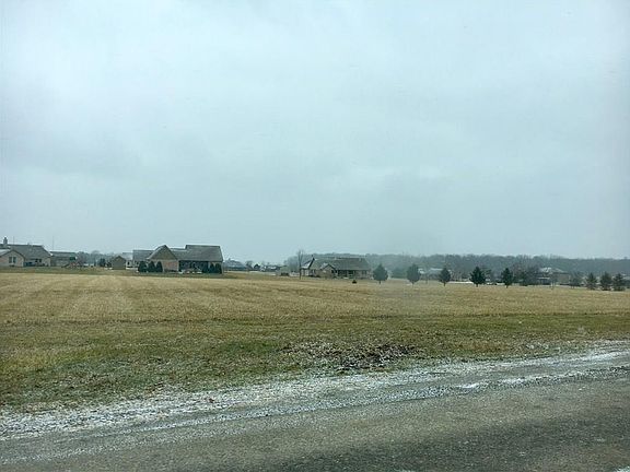 4th image of 1 S County Road 330 E