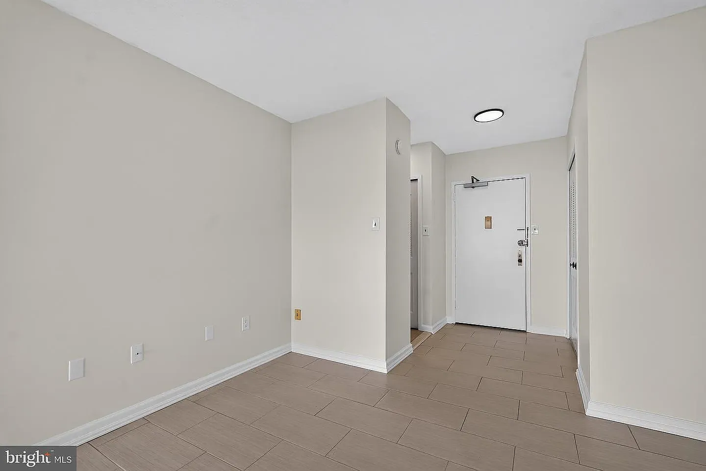 2 bed, 1.5 bath, 1175 sqft, $2,550 — Photo 1