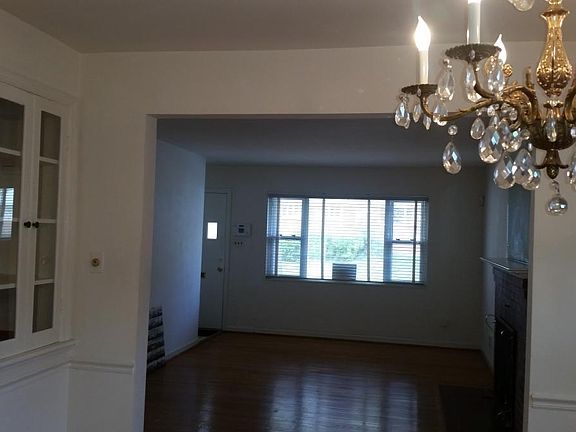 Formal Dining Rm & Living Rm
