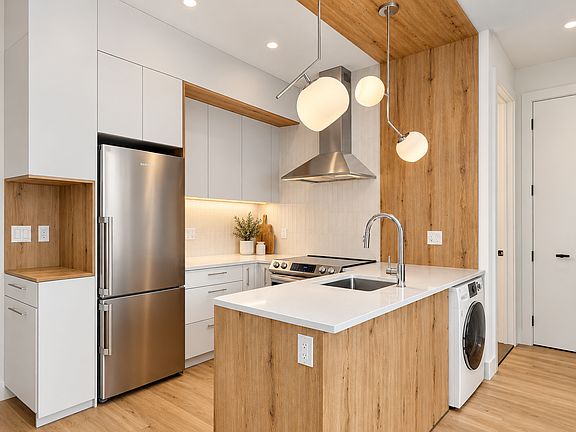 2nd image of 135 Moffat St #4F