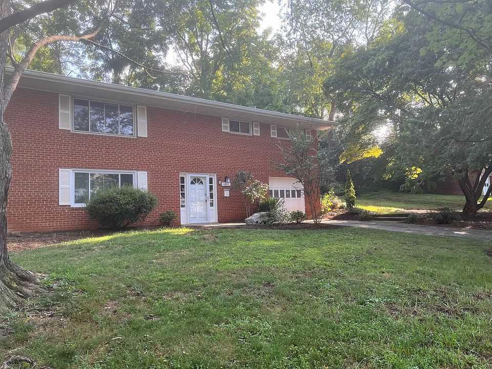 1st image of 6812 Rosemont Dr