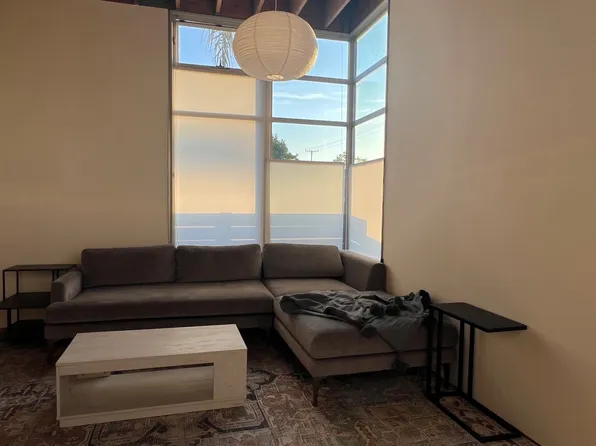 12830 Short Ave, Los Angeles, CA 90066