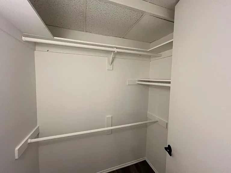 1527 Veteran Ave — Photo 20