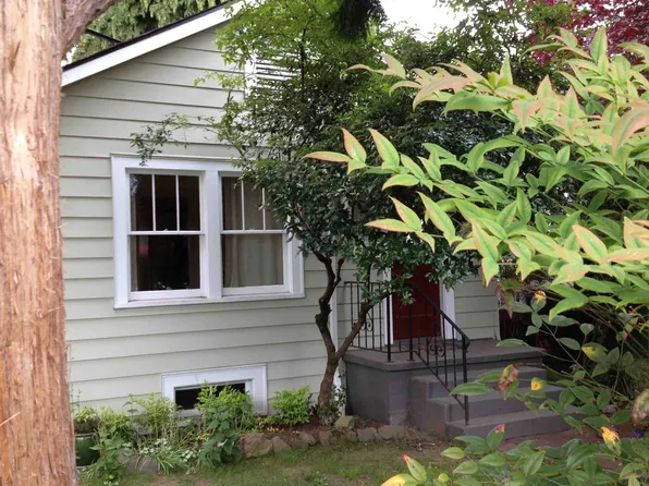 7049B Ravenna Ave NE, Seattle, WA 98115