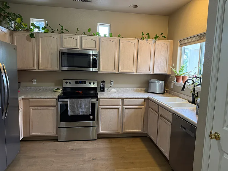 2485 Fountainhead Blvd #G-9 — Photo 3