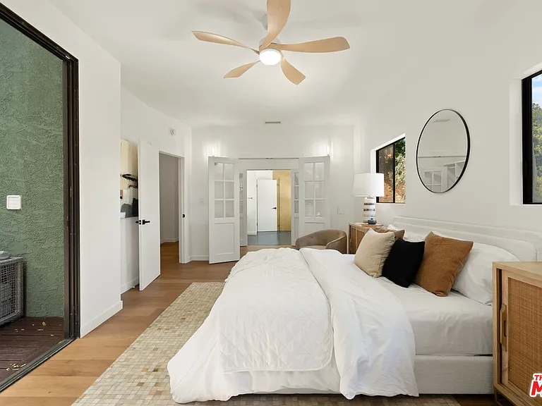 8506 Oak Ct — Photo 45