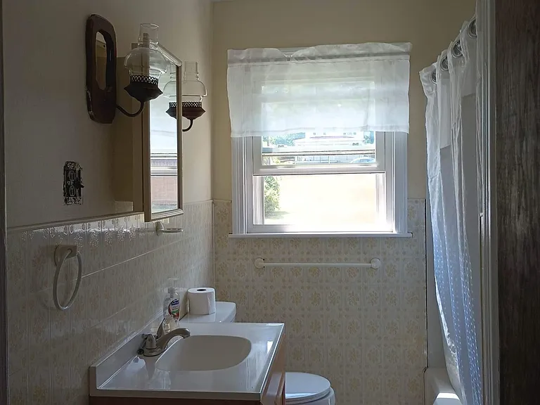 801 Duff Ave — Photo 17