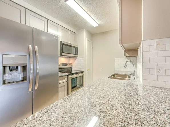 608 Golden Raintree Pl, Brandon, FL 33510