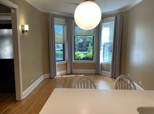 1506 W Polk St APT 1F, Chicago, IL 60607