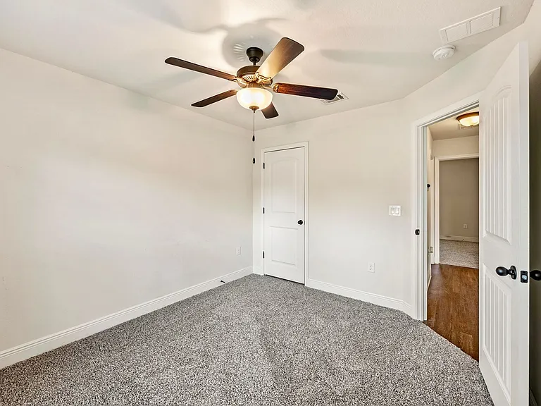 5735 Mill Stream Way — Photo 11