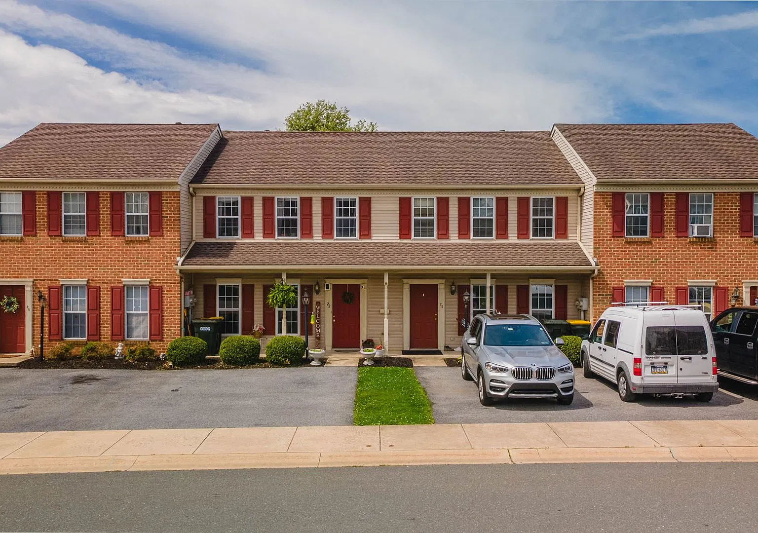 18-32 S. Whisper Ln. — Photo 2