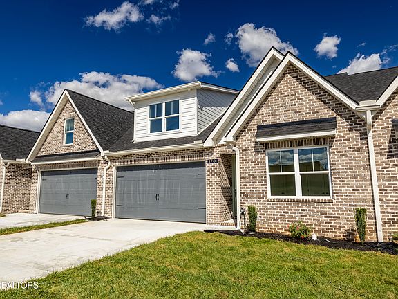 2nd image of 170 River Park Ln