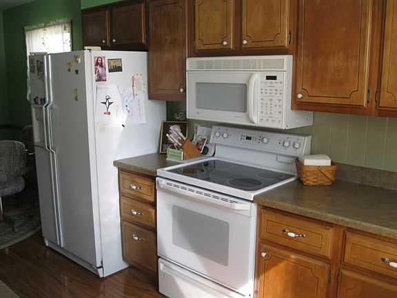 3rd image of 1000 Fredette Ave