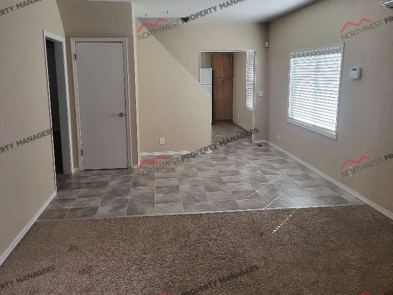 848 NW Maryland Ave — Photo 3