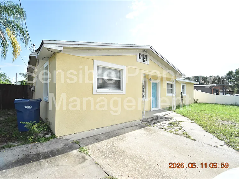 1906 E Bougainvillea Ave — Photo 35