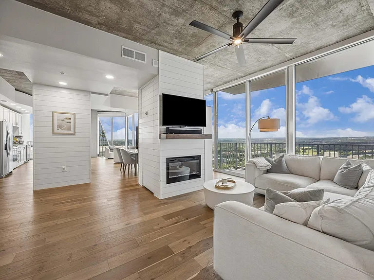 360 Nueces St #3702 — Photo 11