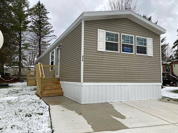 2nd image of 378 Woodland Dr