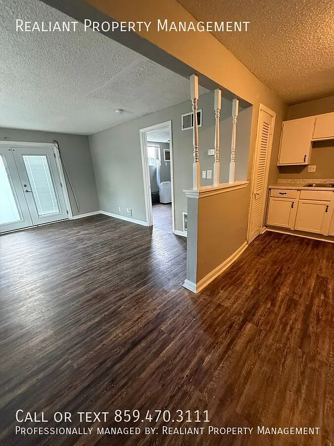Building Photo - 1708 Jennifer Rd #6-D