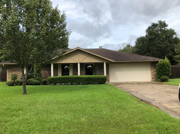 1009 Gene Dr, Lumberton, TX 77657